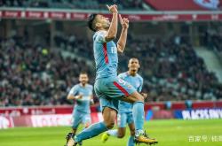 开云体育下载-关于朗斯主场力克特鲁瓦，斩获胜利保持领先的信息