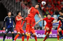 开云体育APP下载-亚洲足球舞台上的精彩对决，各队势均力敌