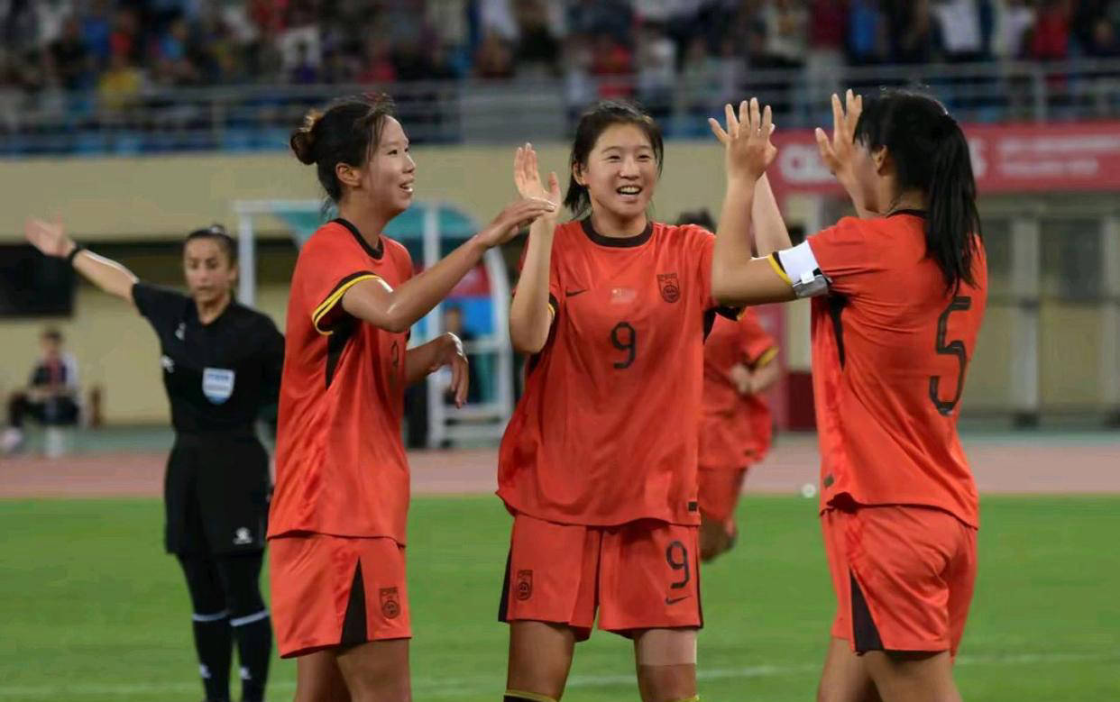 球场重现：中国女足队再夺取胜利的简单介绍