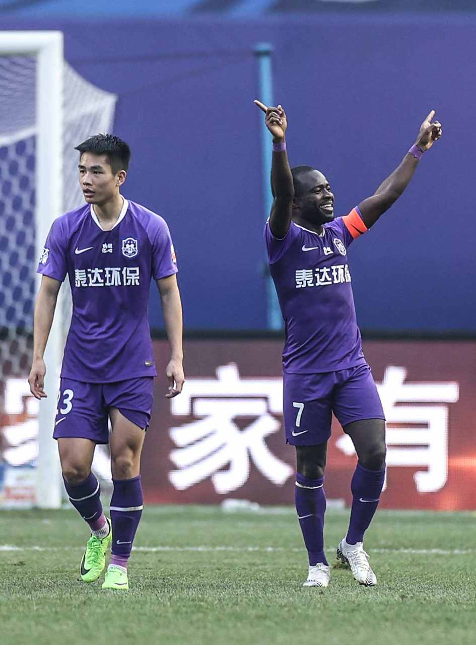 关于天津泰达遭遇连败，保级形势严峻的信息