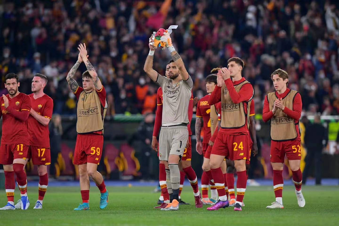 佛罗伦萨全力备战接下来赛程的简单介绍