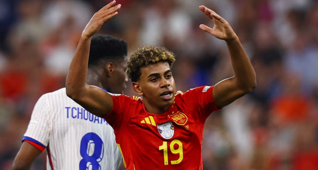 包含英格兰力克荷兰,苏亚雷斯爆发神勇的词条 包含英格兰力克荷兰,苏亚雷斯爆发神勇的词条