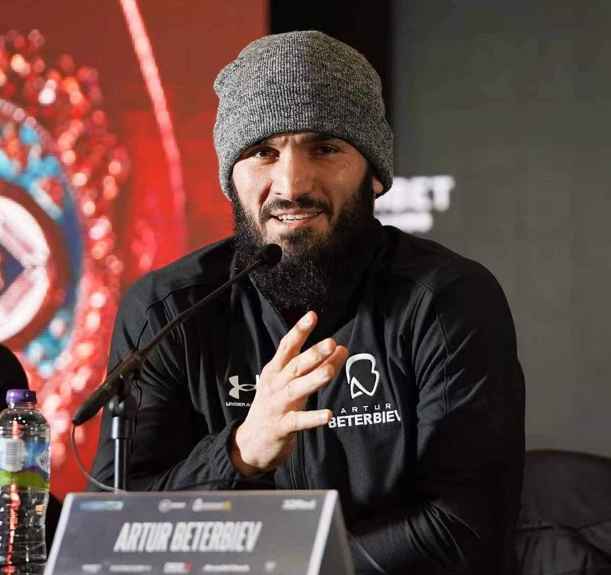 拳击选手爆冷获胜,专家预测失准的简单介绍 拳击选手爆冷获胜,专家预测失准的简单介绍