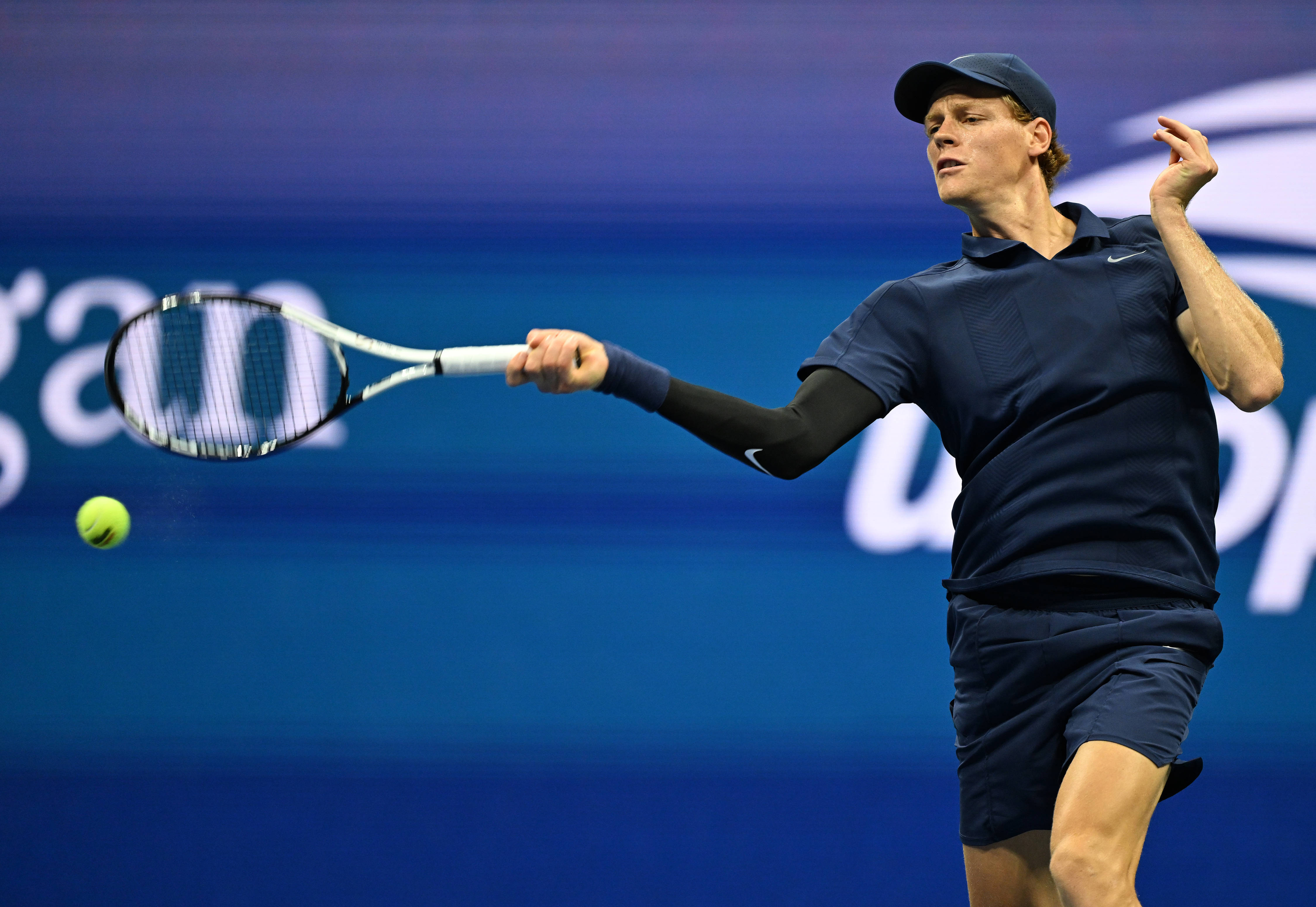 美网轻取蒙特卡洛大师赛，辛纳点燃赛场